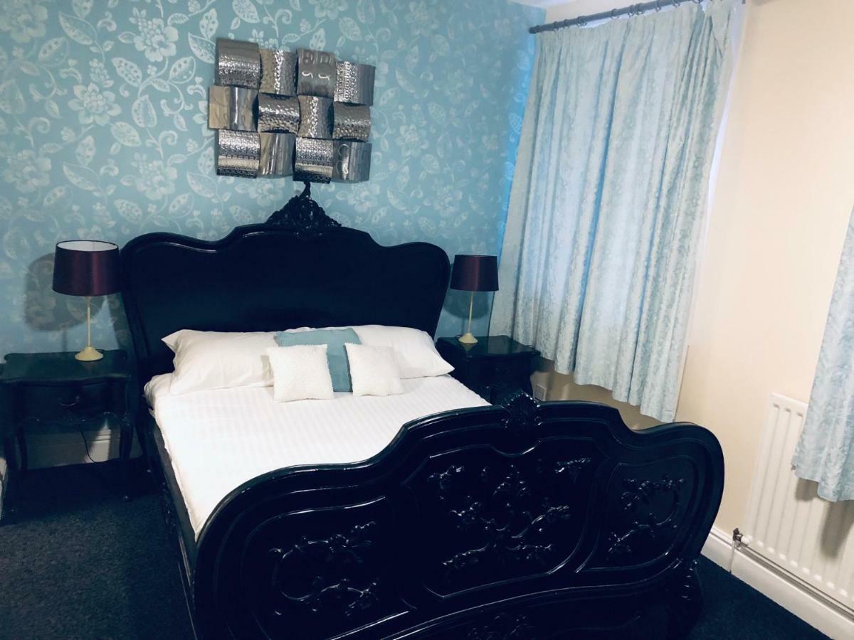 The Manor Hotel 兰迪德诺 外观 照片